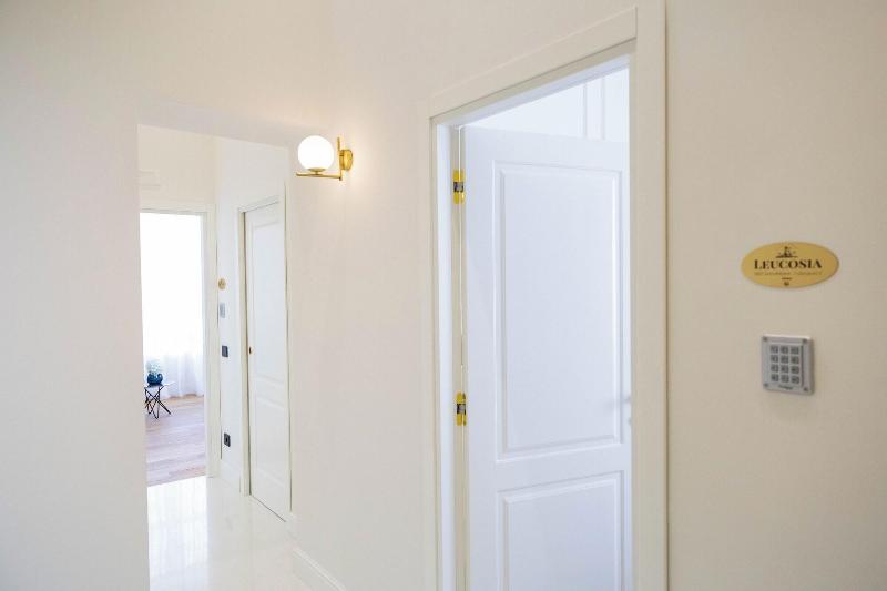 Sirenaresina image