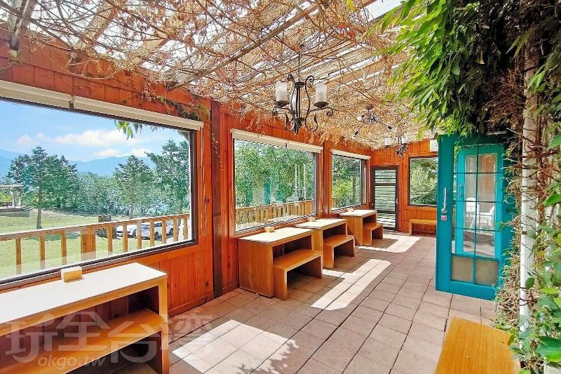 Baili Manor Cing Jing image