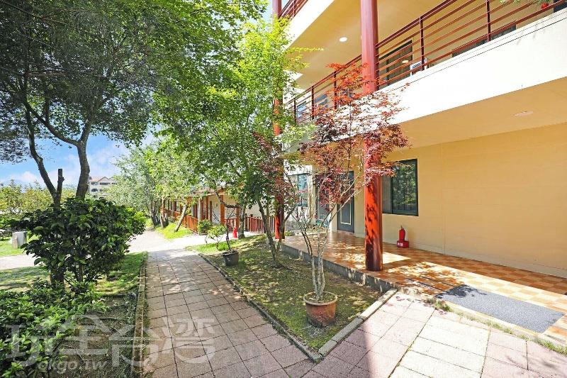Baili Manor Cing Jing image