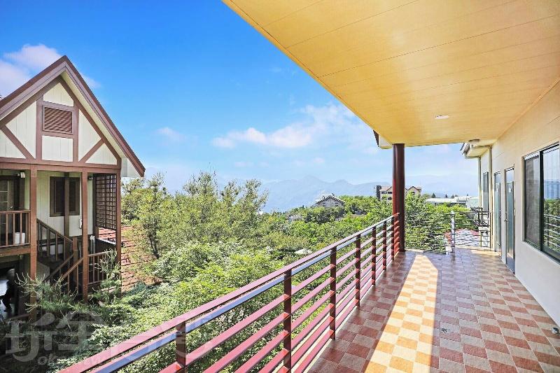 Baili Manor Cing Jing image