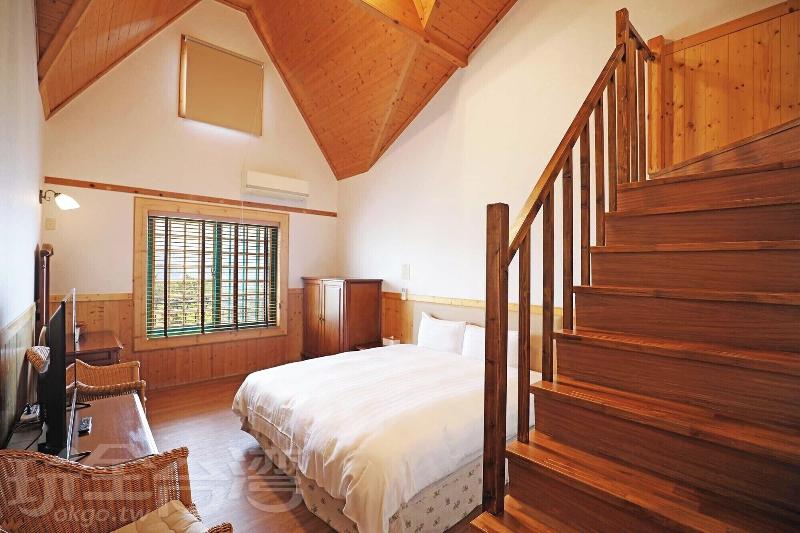 Baili Manor Cing Jing image