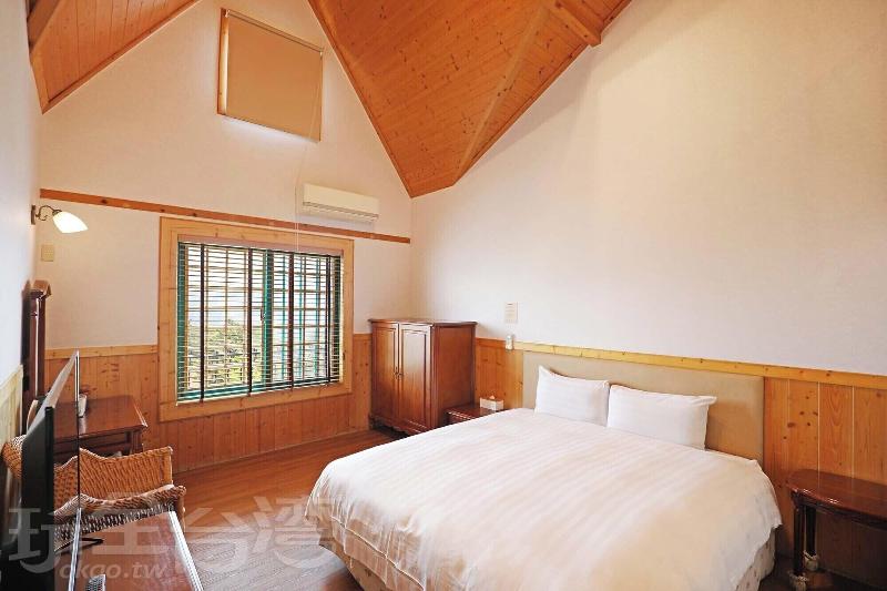 Baili Manor Cing Jing image