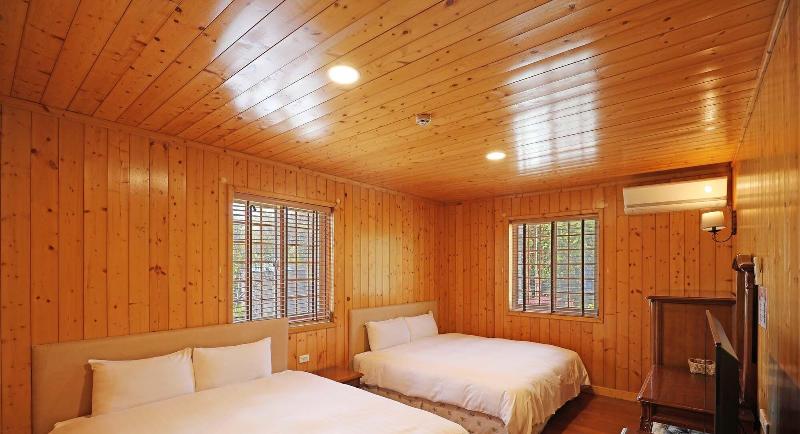 Baili Manor Cing Jing image
