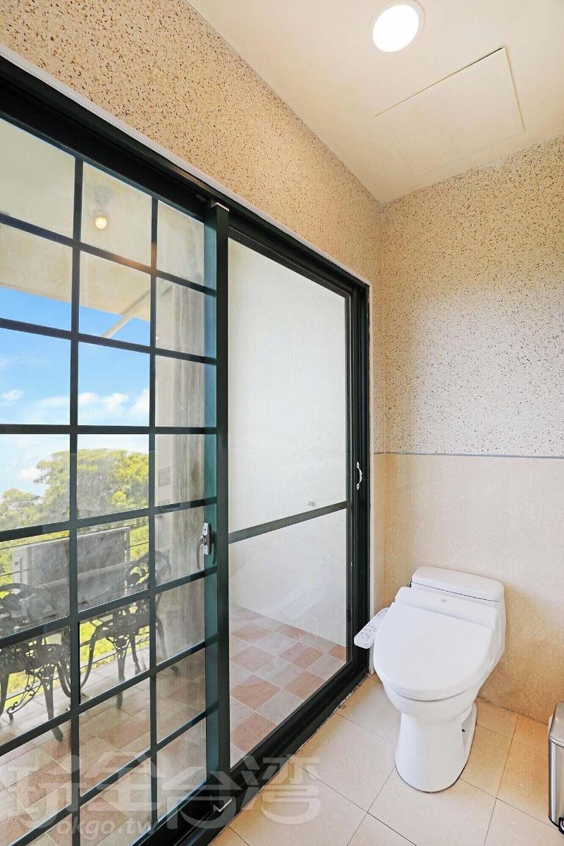 Baili Manor Cing Jing image