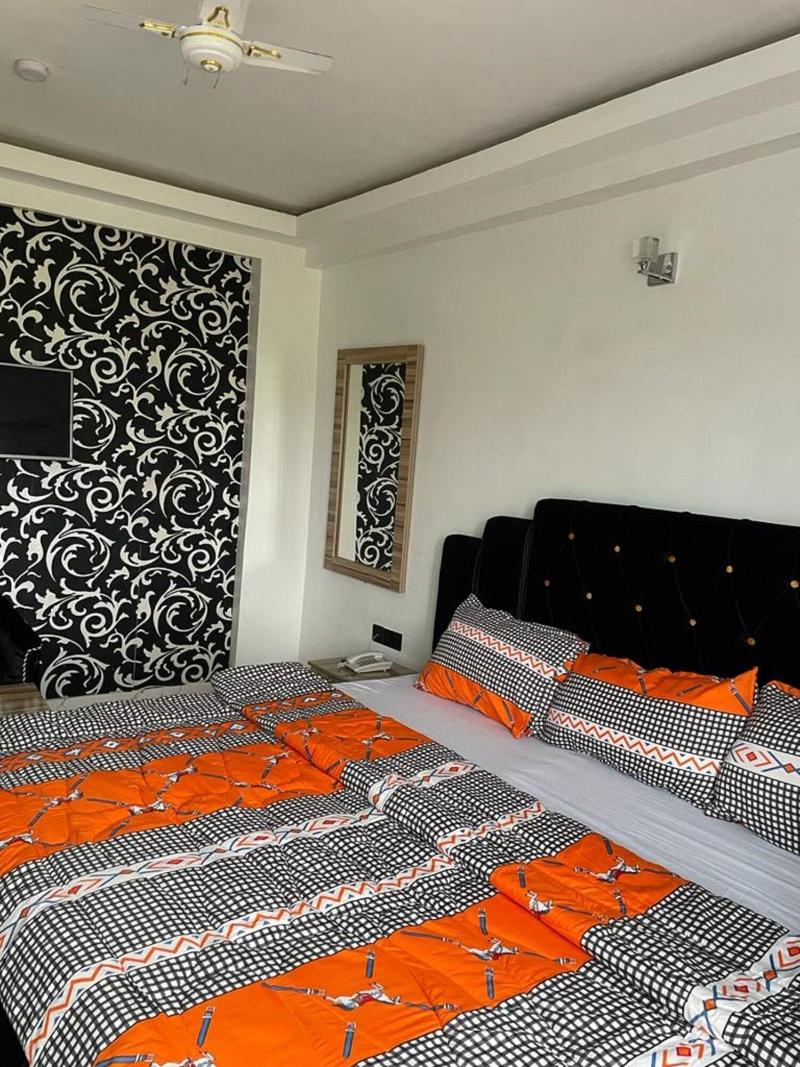 J Clay Hotels And Suites image