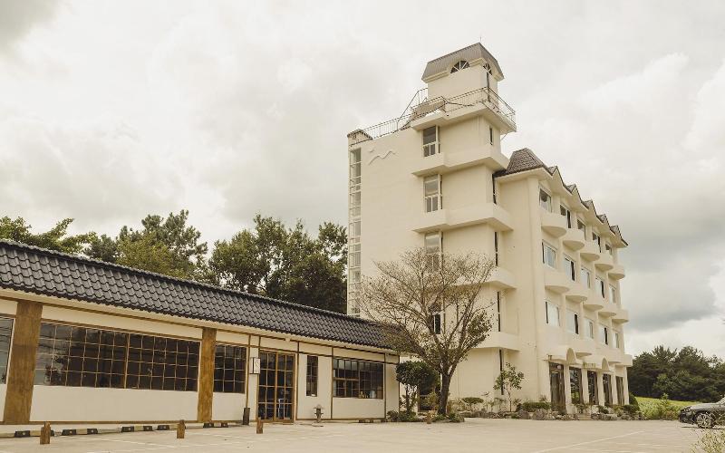 Uonstay image