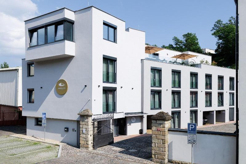 Aparthotel Na Klenici image