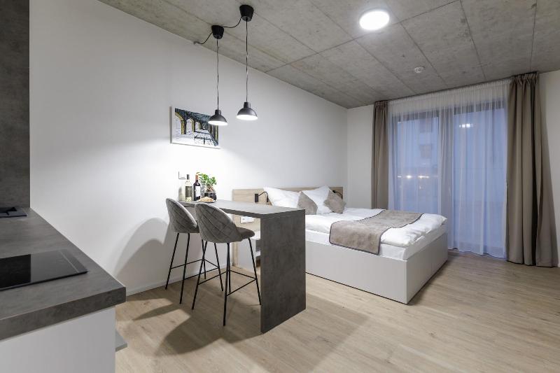 Aparthotel Na Klenici image