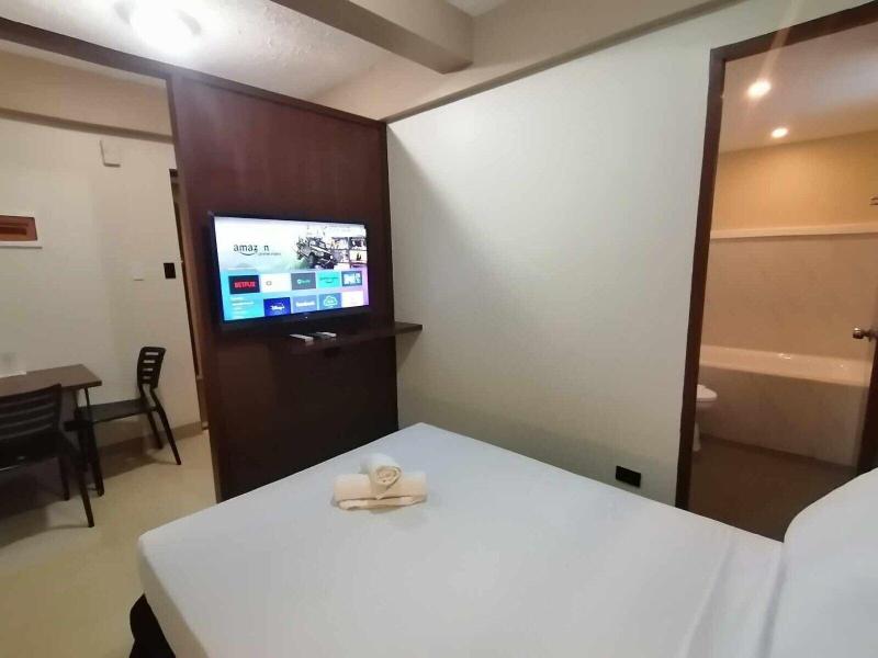 Sunny Day Residences Cainta image