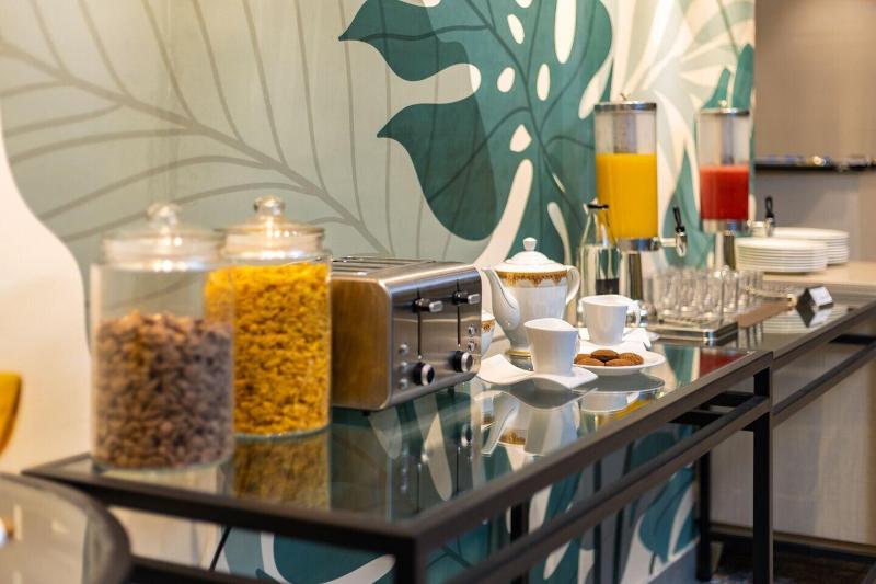 Presidency Airport Hotel image
