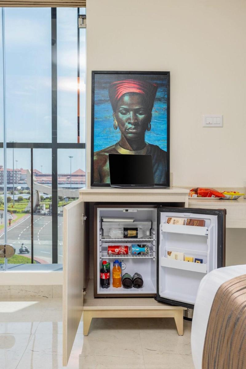 Presidency Airport Hotel image