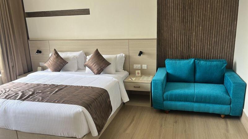 Presidency Airport Hotel image