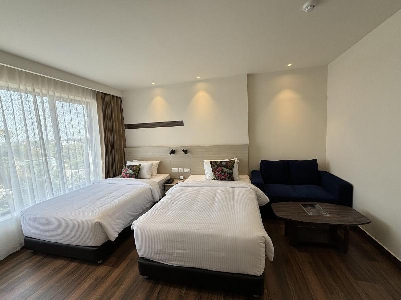 Presidency Airport Hotel image