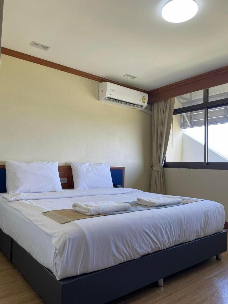 Phuphanplace Hotel image