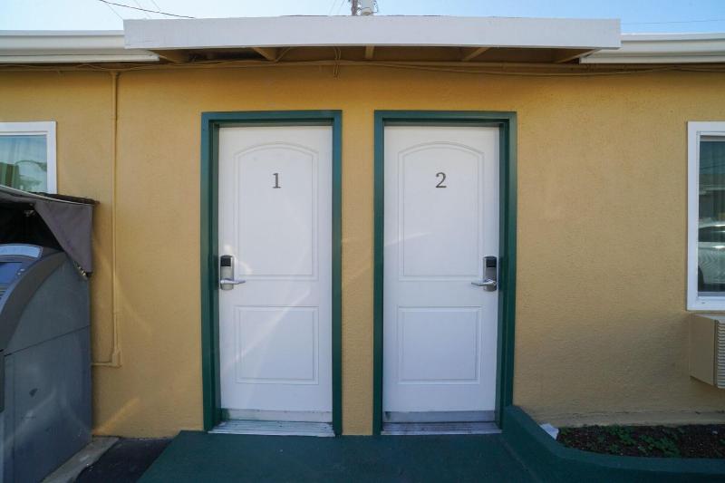 Signal Hill Motel image