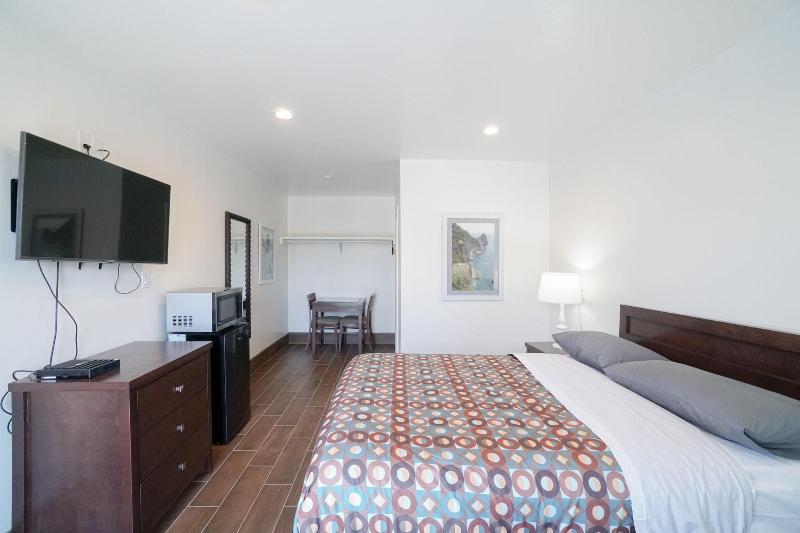 Signal Hill Motel image