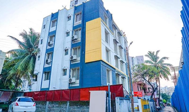 Fabhotel Grandeur image