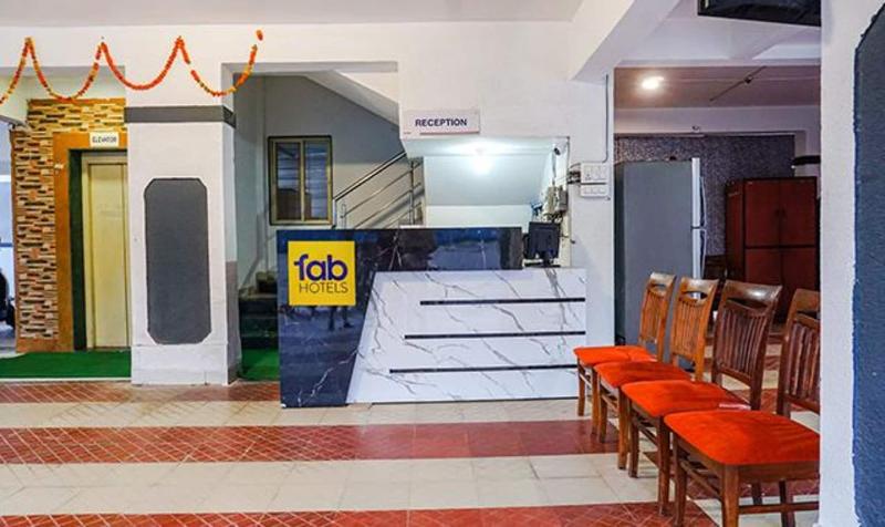 Fabhotel Grandeur image
