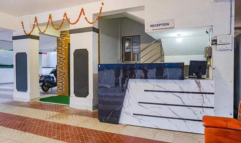 Fabhotel Grandeur image