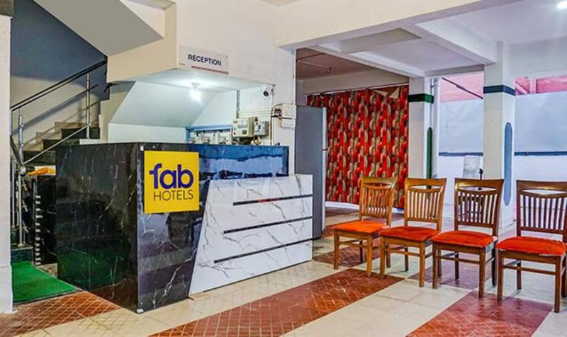 Fabhotel Grandeur image