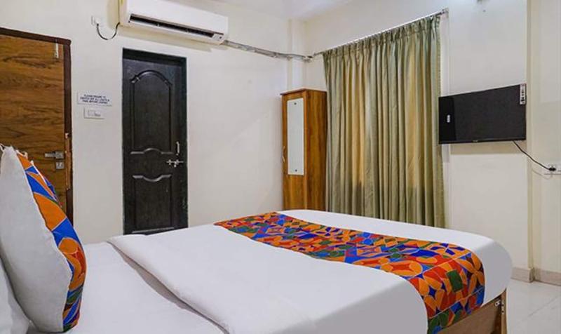 Fabhotel Grandeur image