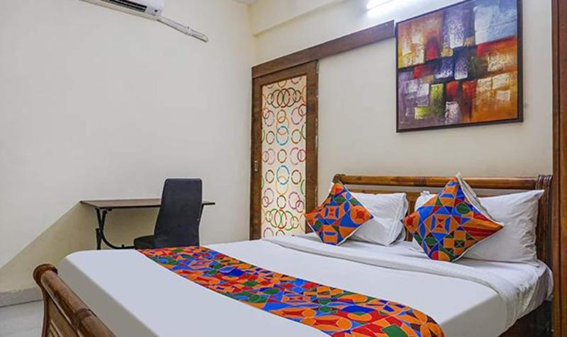 Fabhotel Grandeur image
