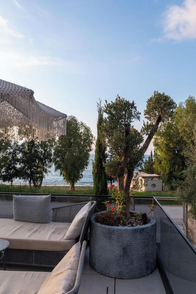 Mazarine Hotel image