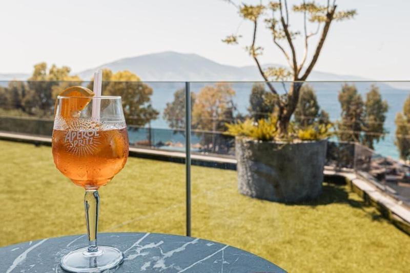Mazarine Hotel image