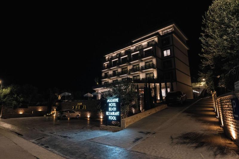 Mazarine Hotel image