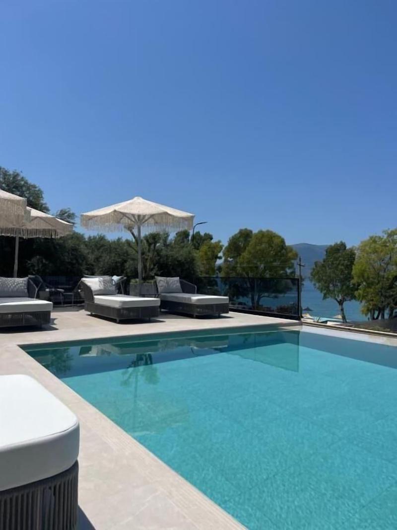 Mazarine Hotel image