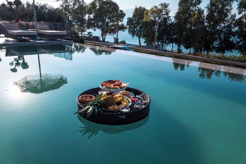 Mazarine Hotel image