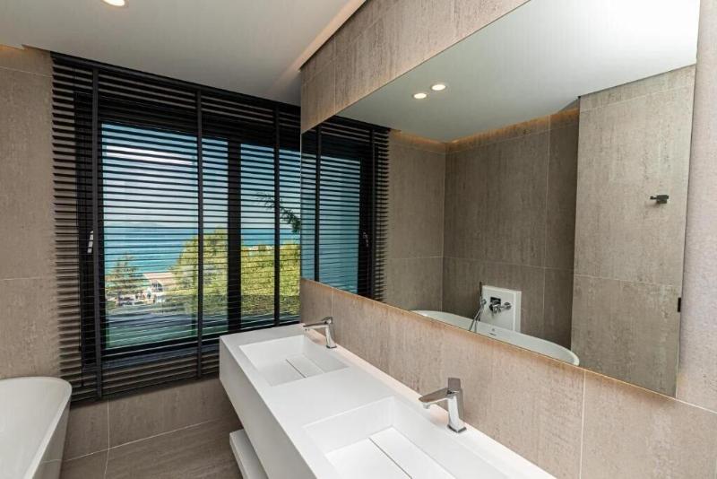 Mazarine Hotel image