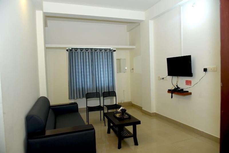 Hotel Aradhya Inn Deralakatte — view