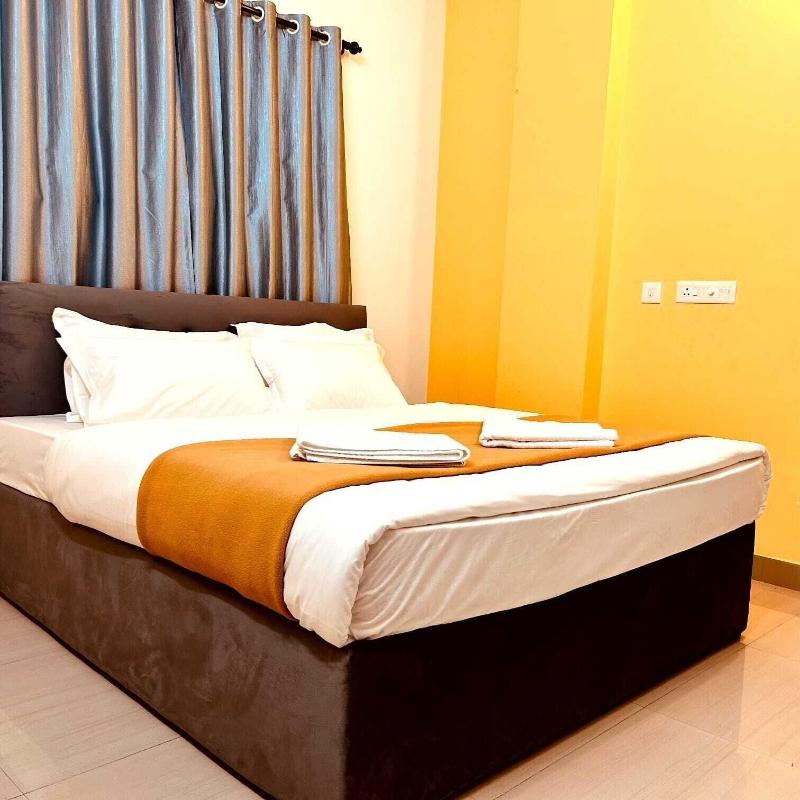 Hotel Aradhya Inn Deralakatte image