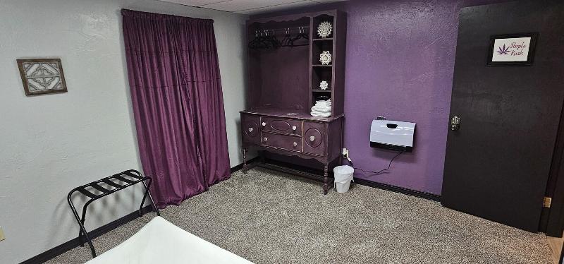 The Canna House By High Society Rentals image