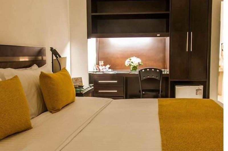 Hotel Duran image