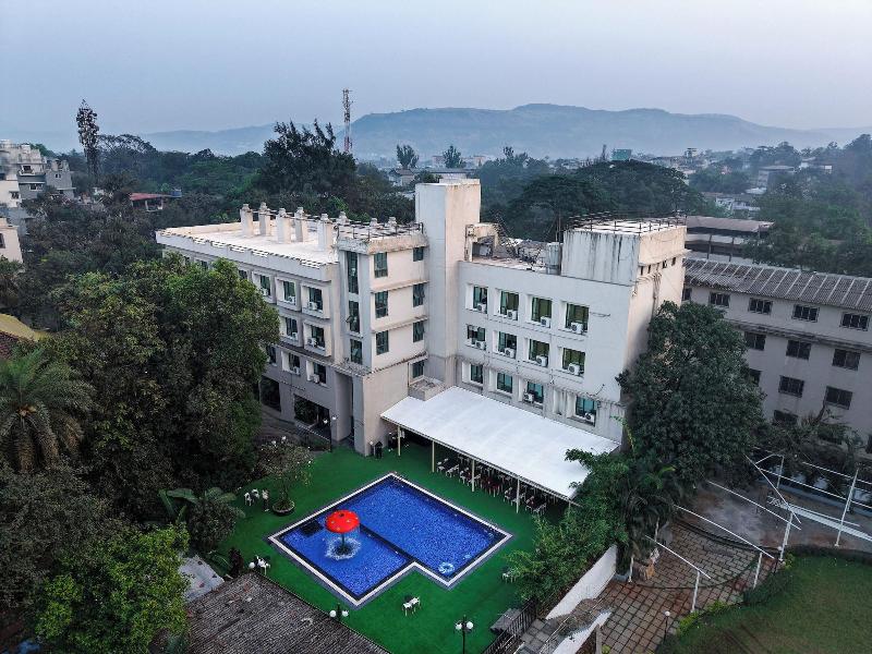 Metropark Hotel image