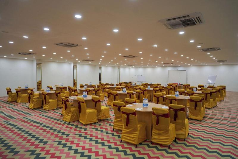 Metropark Hotel image