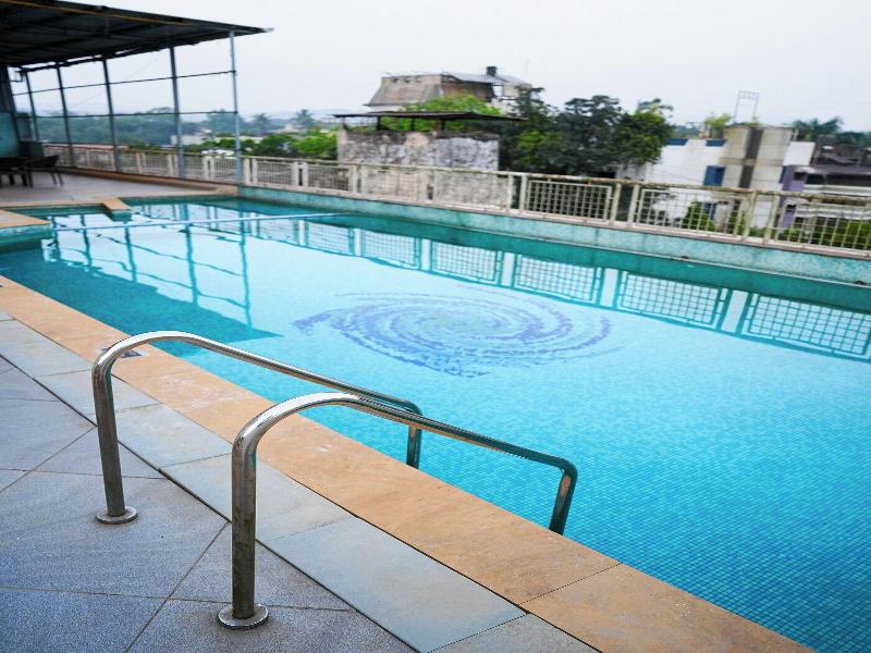 Metropark Hotel image