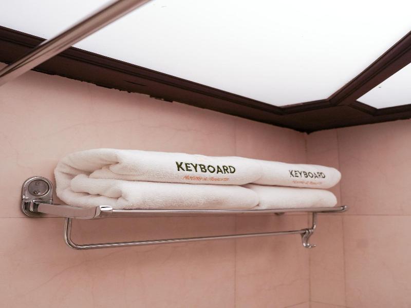 Metropark Hotel image