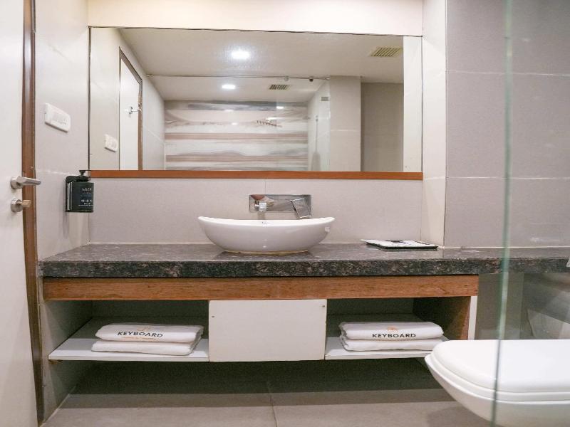 Metropark Hotel image