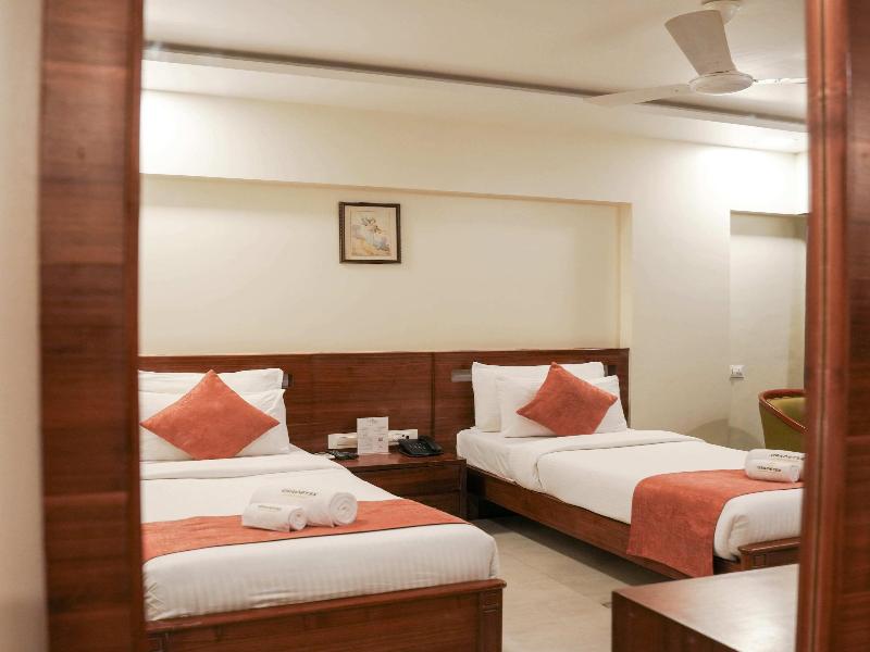 Metropark Hotel image