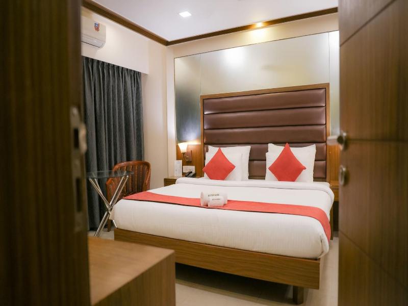 Metropark Hotel image