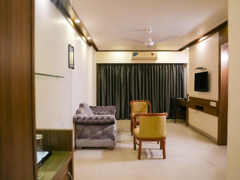 Metropark Hotel image