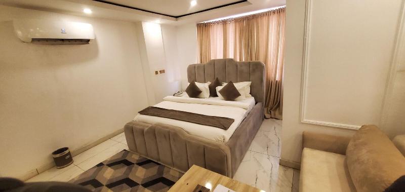 The Palms Hotel image