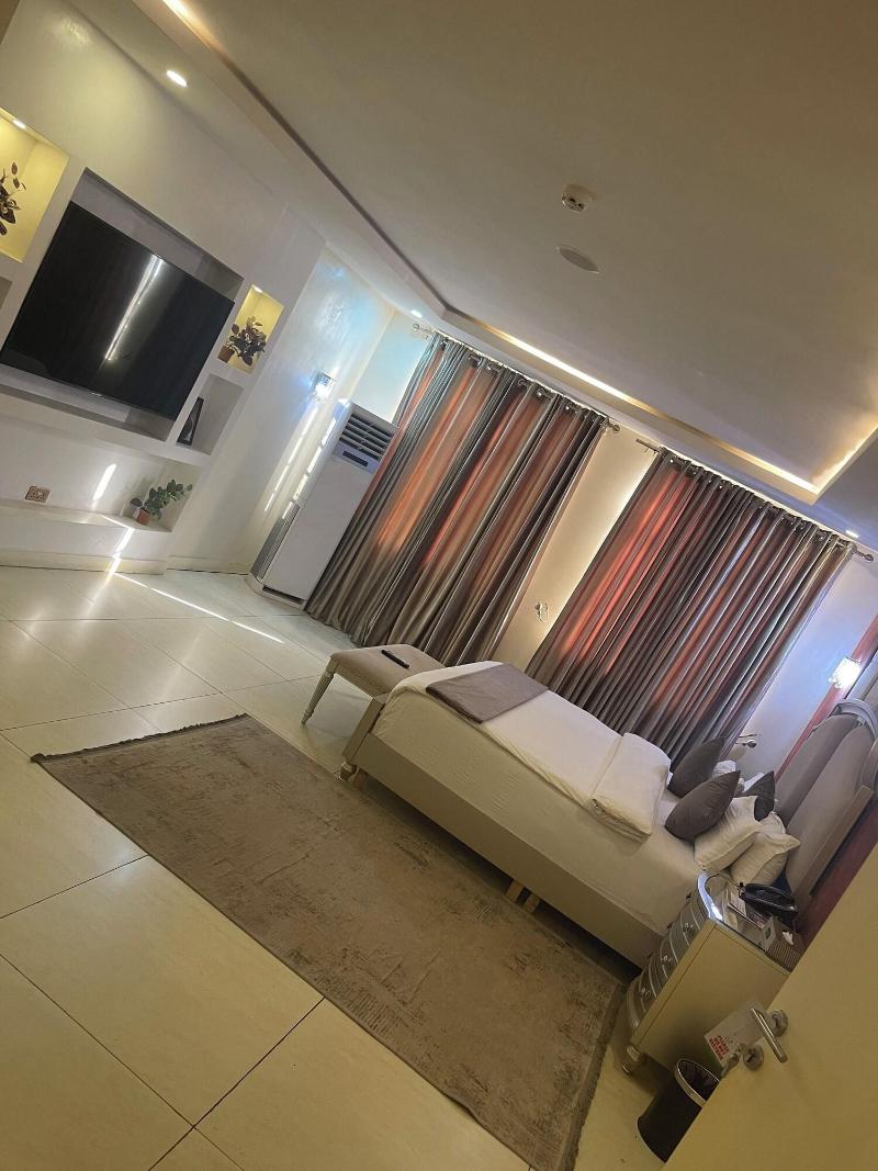 The Palms Hotel image