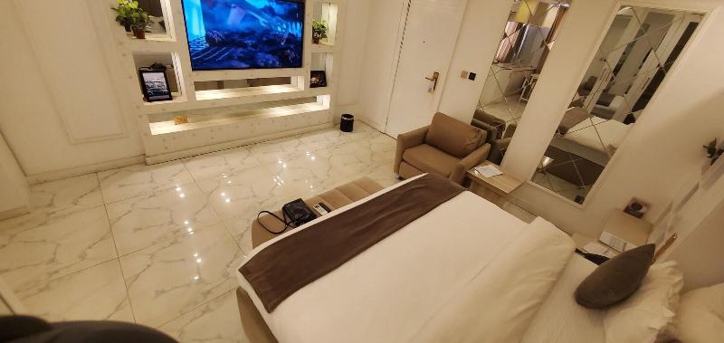 The Palms Hotel image