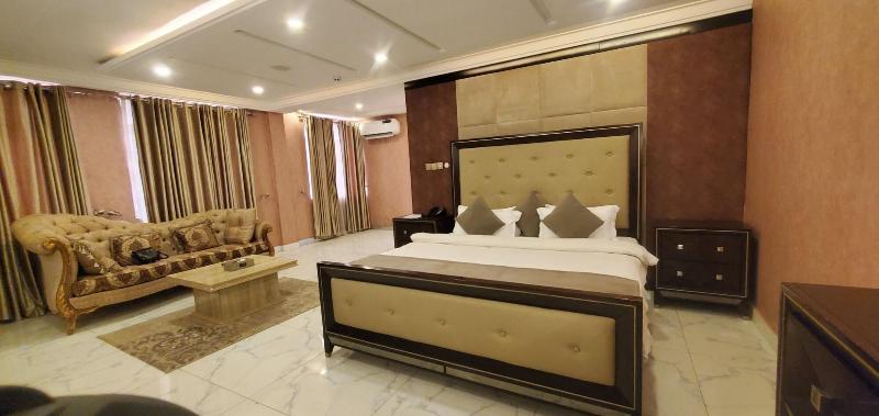 The Palms Hotel image