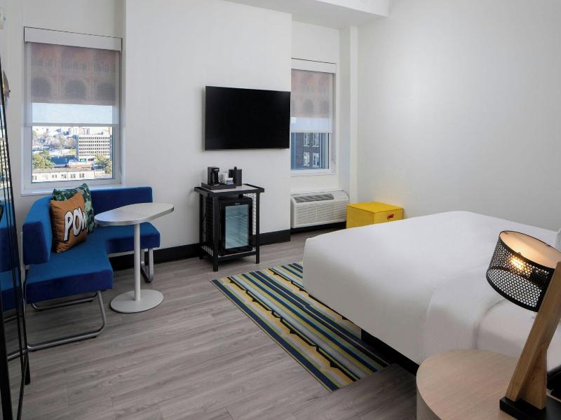 Aloft Memphis Downtown