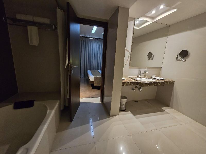 Hotel Daaysco Oley Allo image